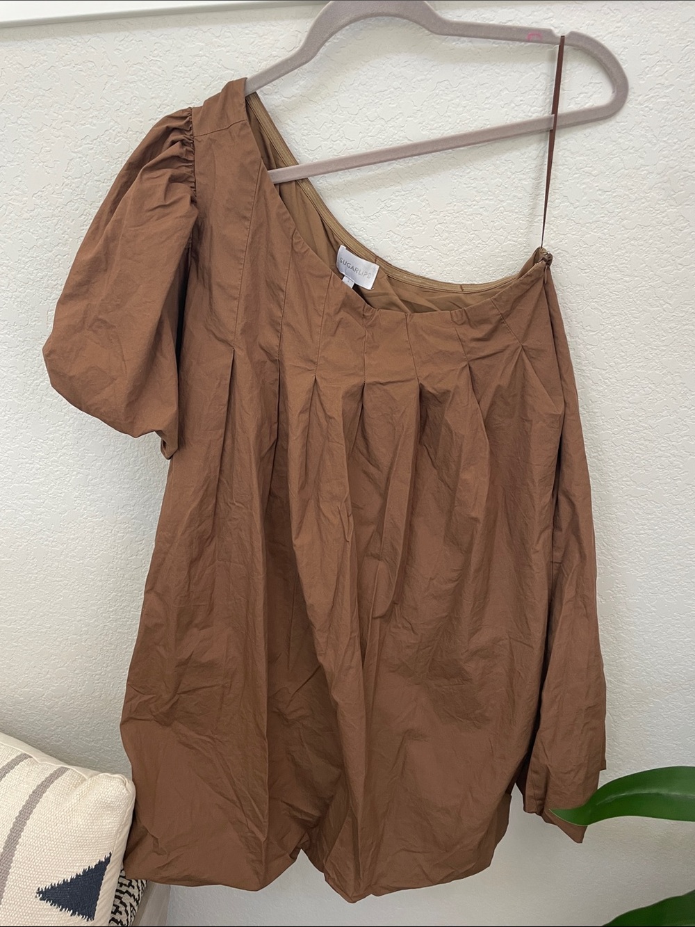 Sugarlips Brown One-Shoulder Puff Sleeve bubble hem dress Large